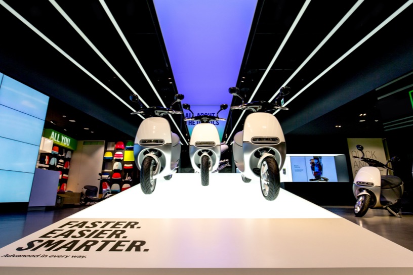 gogoro-flagship-02